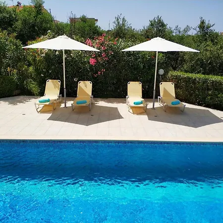 Gaia Villa *